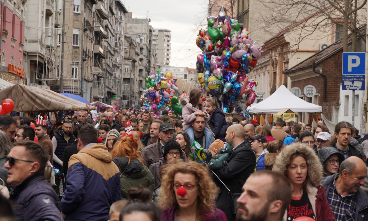 NAJLEPŠE SLIKE PRVOG DANA 2024. GODINE! Najmlađi Beograđani UŽIVALI u "Ulici otvorenog srca" (FOTO)