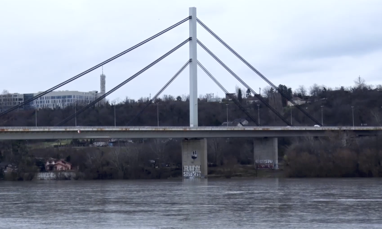 OBILNE PADAVINE U SRBIJI I DRUGOG DANA VIKENDA Vodostaji u porastu na Jadru,Kolubari, Zapadnoj Moravi i Savi kod Šapca