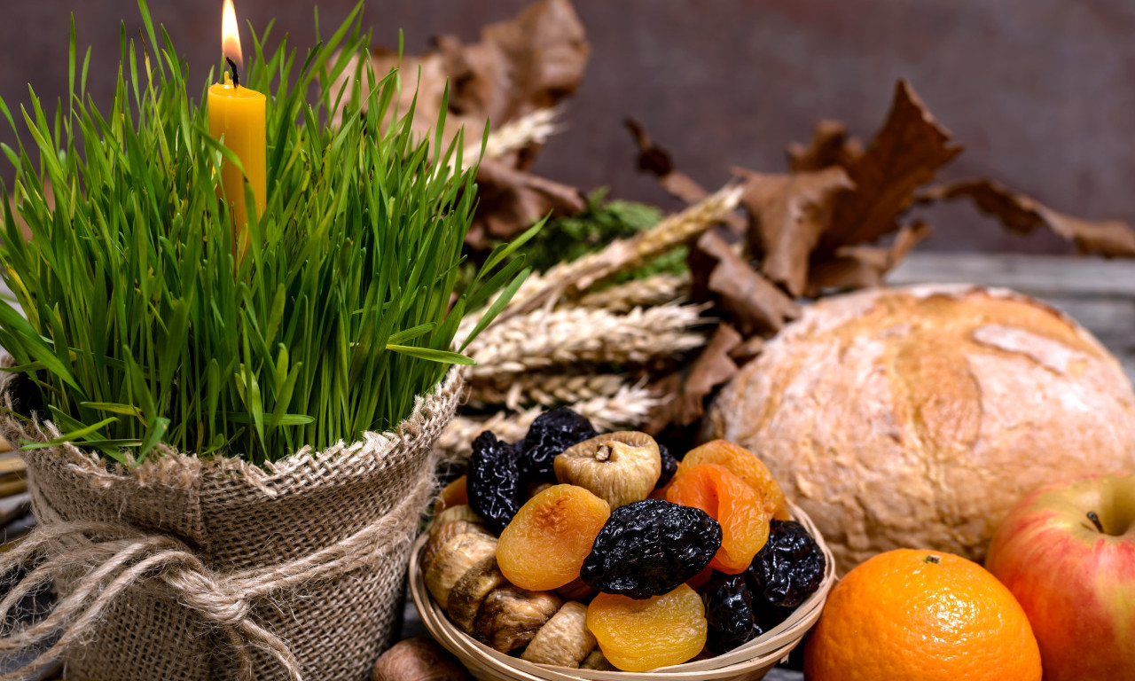 KAKO POSADITI BOŽIĆNU PŠENICU Korak po korak do zelenila koje donosi sreću i rodnu godinu