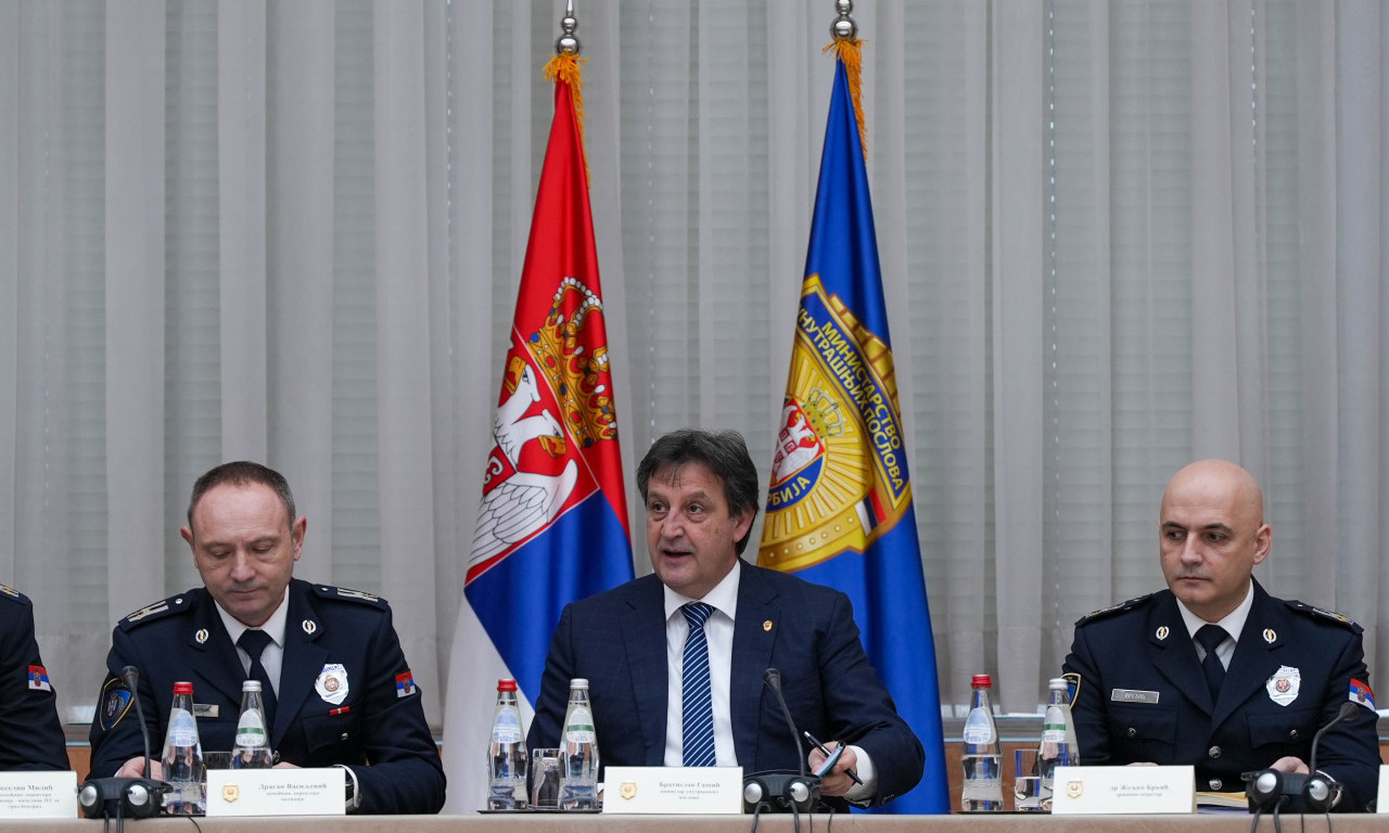 DOBRI REZULTATI RADA SRPSKE POLICIJE! Broj KRIVIČNIH DELA u odnosu na 2001. SMANJEN za 43 %