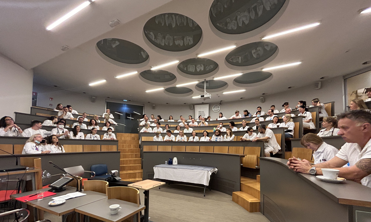 LEKARI prekinuli rad U SLOVENIJI: Traže NOVI SISTEM za obračun PLATA i bolje USLOVE RADA