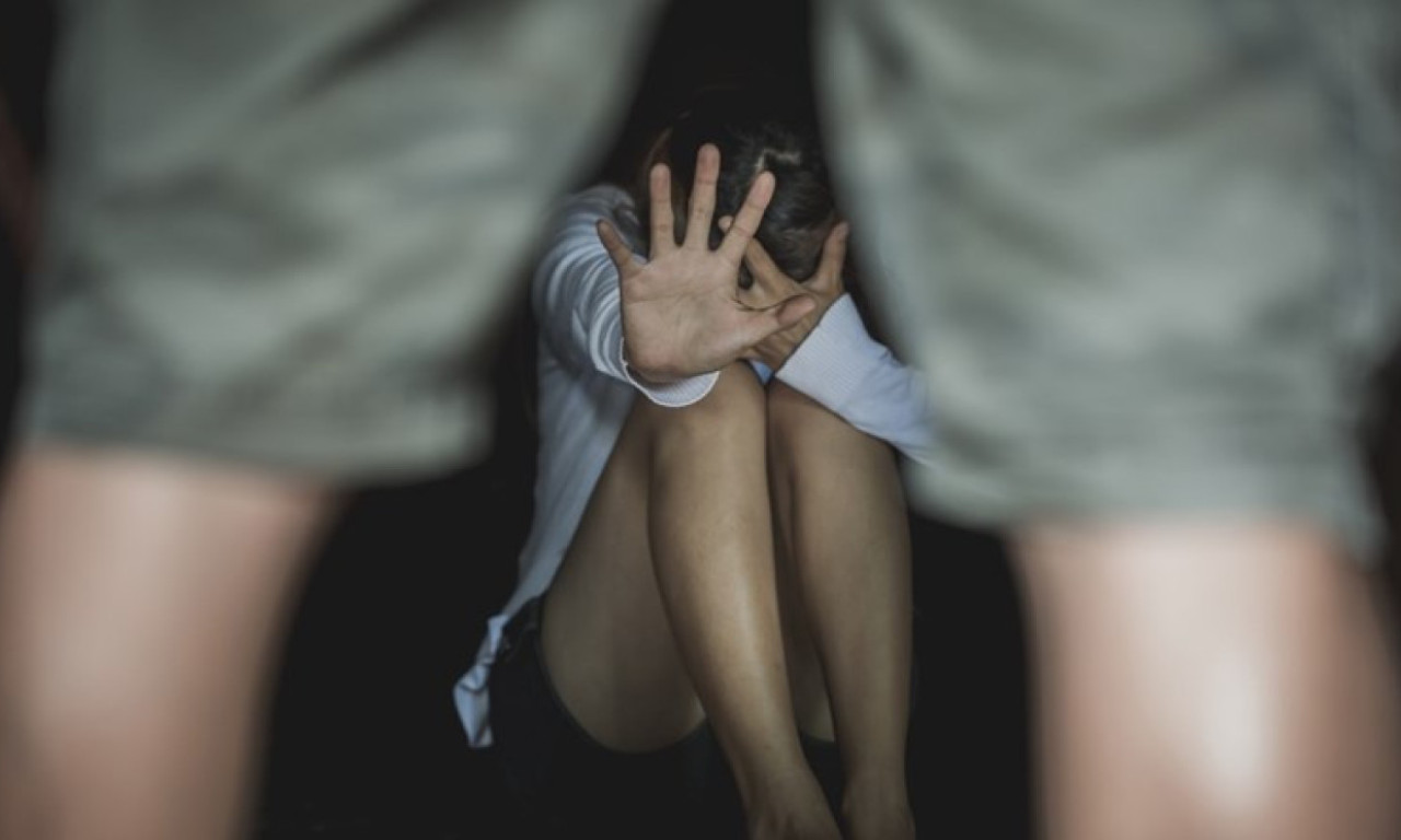 MALOLETNIK NA SPIDU, KOKAINU I MARIHUANI PRETUKAO DECU Iz čista mira šut direktno u glavu... užas u Metkoviću