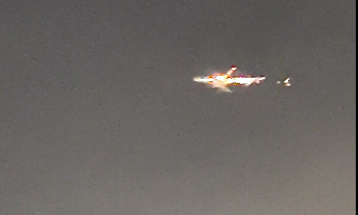 Teretni AVION prinudno SLETEO u Majami! Posle poletanja doživeo KVAR na MOTORU (FOTO)