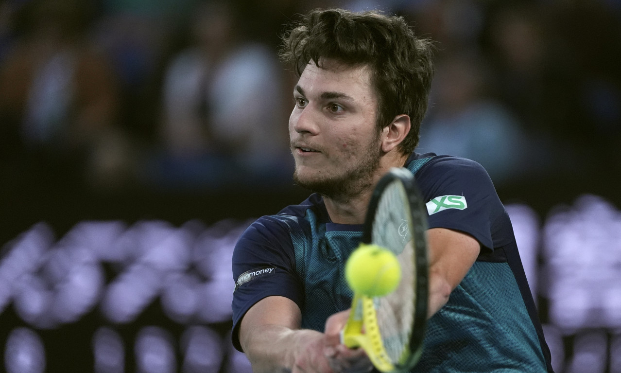 JAKO LOŠE IZDANJE KECMANOVIĆA: Miomir ispao od "anonimusa" u prvom kolu!