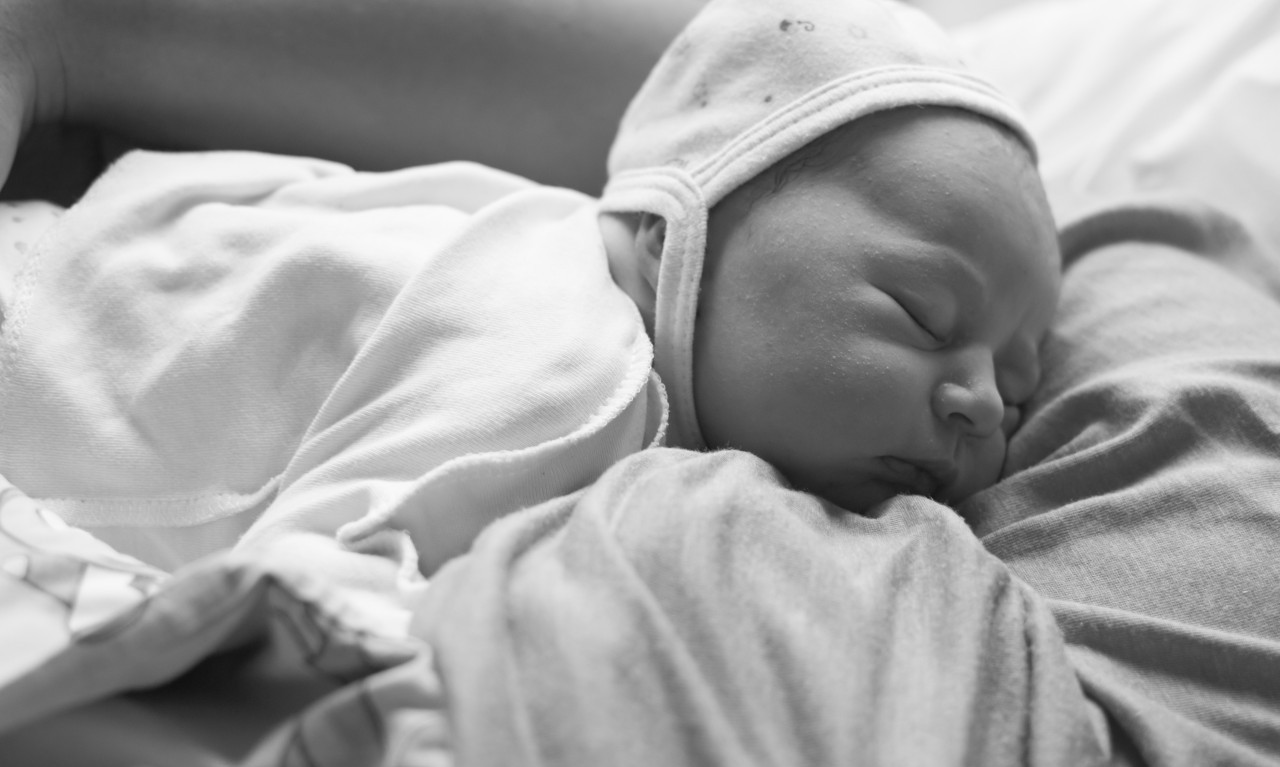 UMRLA MALA NIKOLIJA KOZAREV ZA KOJU SE CELA SRBIJA BORILA Tuga! Osmomesečna beba izgubila najtežu bitku (FOTO)