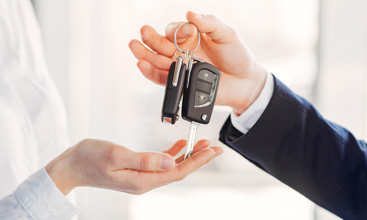 ZARADITE VIŠE! Nećete verovati koliko novca možete dobiti za svoj auto uz ove trikove!