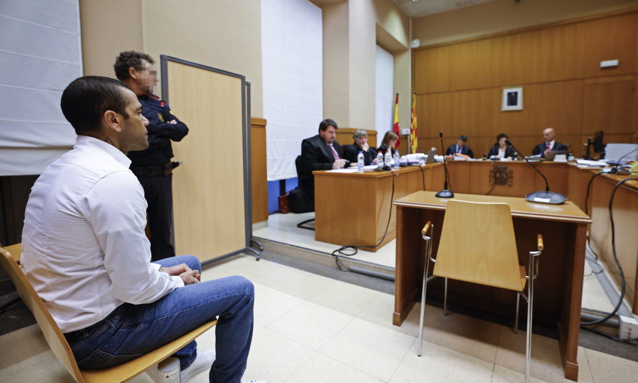 Sud u Barseloni PUSTIO je Danija Alvesa na slobodu uz OVU PAPRENU kauciju