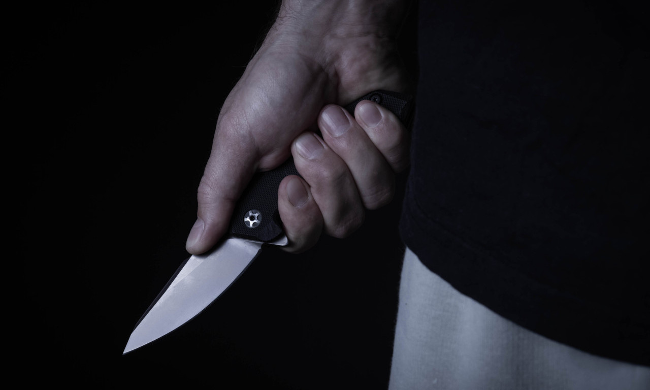 DETALJI HORORA U BATAJNICI: Izbo svoju devojku (20) u stomak i oteo joj bebu iz naručja! Evo šta se dalje dešavalo