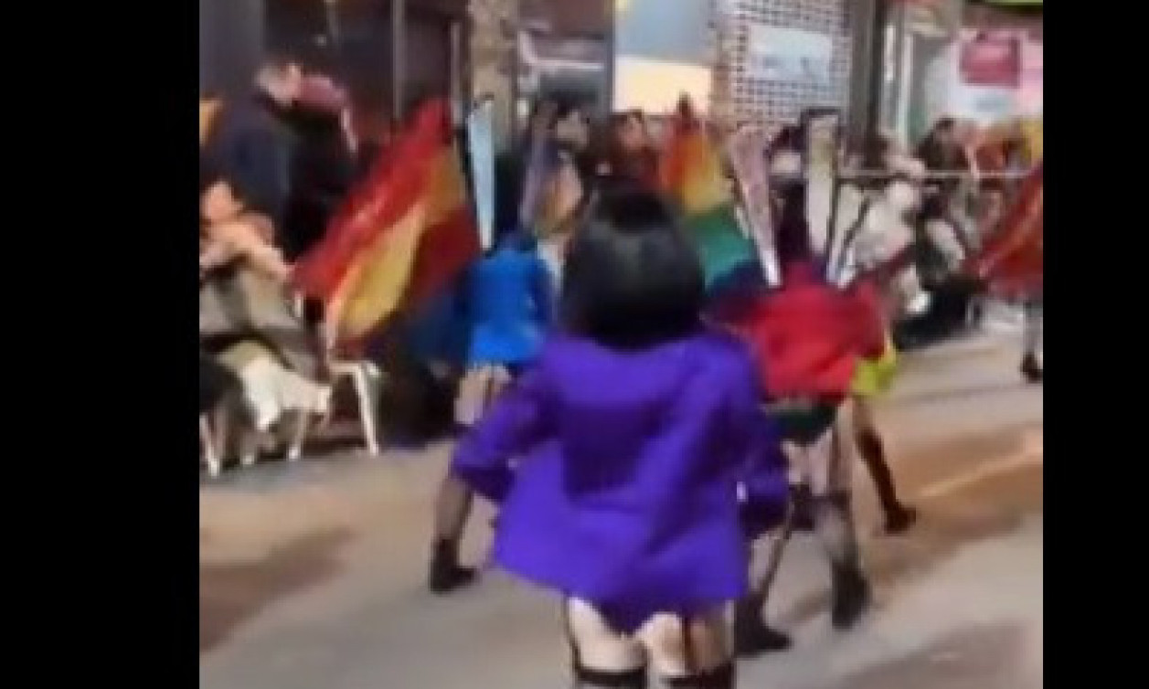 Deci obukli HALTERE, donji veš i štikle: Karneval u Španiji koji je MNOGE ŠOKIRAO!