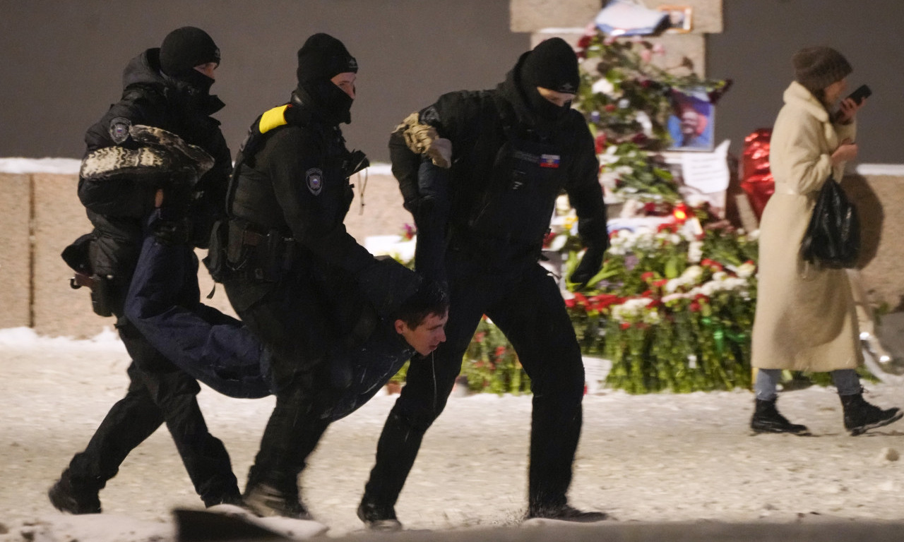 POTPUNI HAOS NA ULICAMA ŠIROM RUSIJE! Policija HAPSI sve pred sobom, više od 100 privedeno zbog PODRŠKE NAVALJNOM
