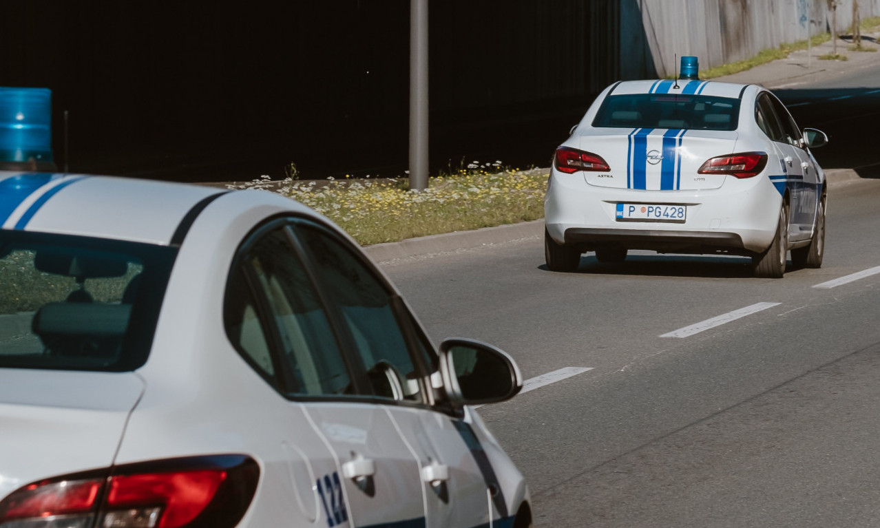IMA MRTVIH U NOVOJ NESREĆI U CRNOJ GORI Sudar automobila beogradskih registracija!