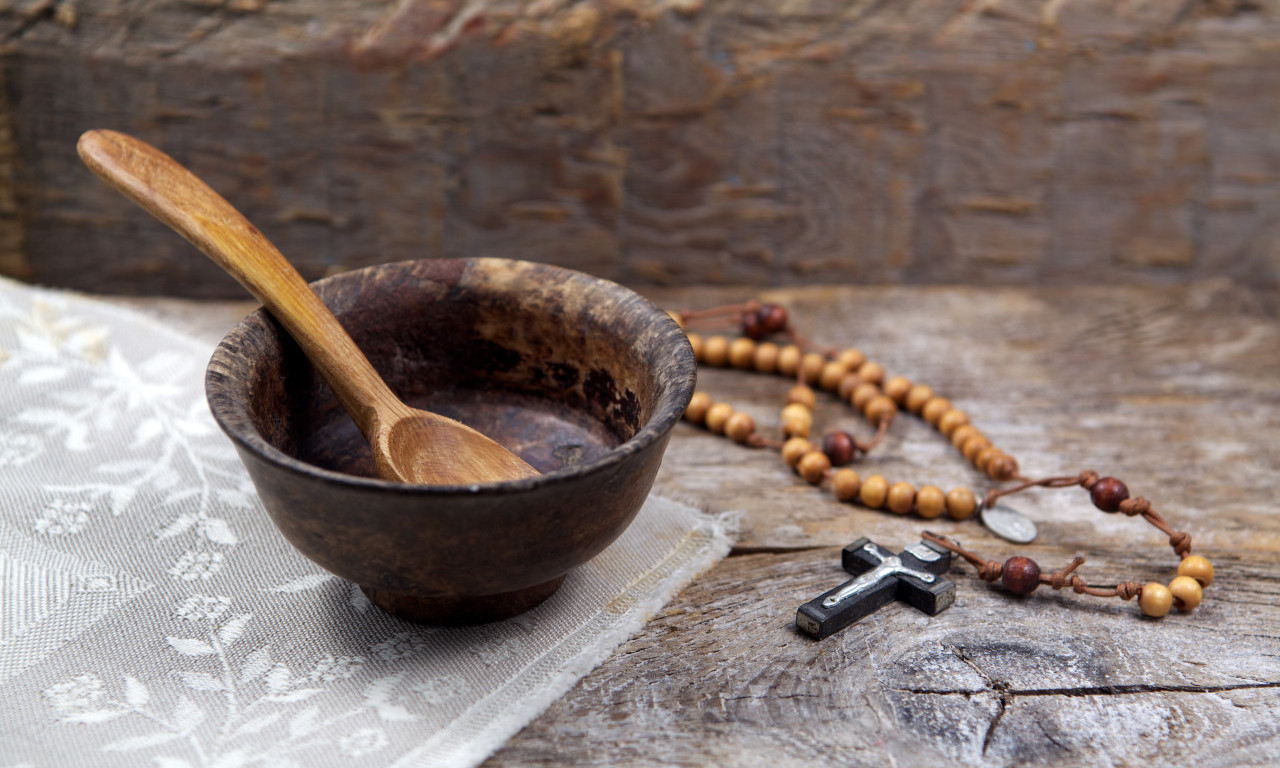 GOSPOJINSKI POST Najkraći, ali jedan od najstrožih – evo šta smete, a šta nikako ne bi smeli da radite