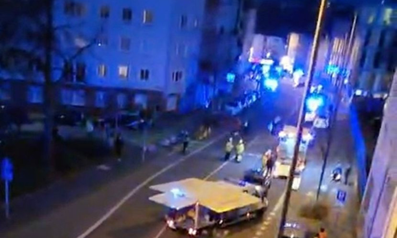 ŽENA NOŽEM UBADALA PROLAZNIKE, POLICIJA JE UBILA: Novi incident u Nemačkoj!