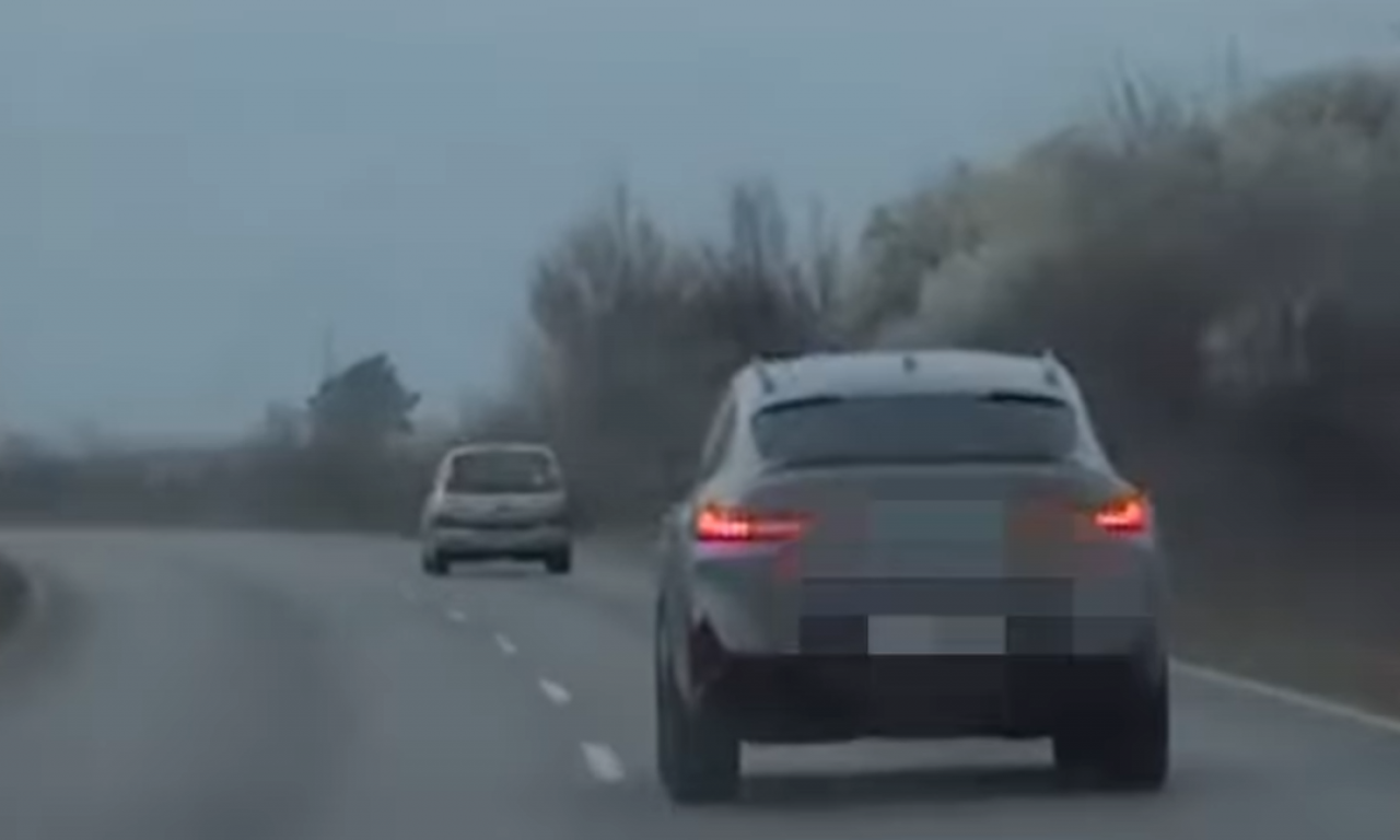 Ona je baš OPASNO DALA PO GASU! ŽENA vozila BMW 200 km/h na putu Doljevac-Niš (VIDEO)