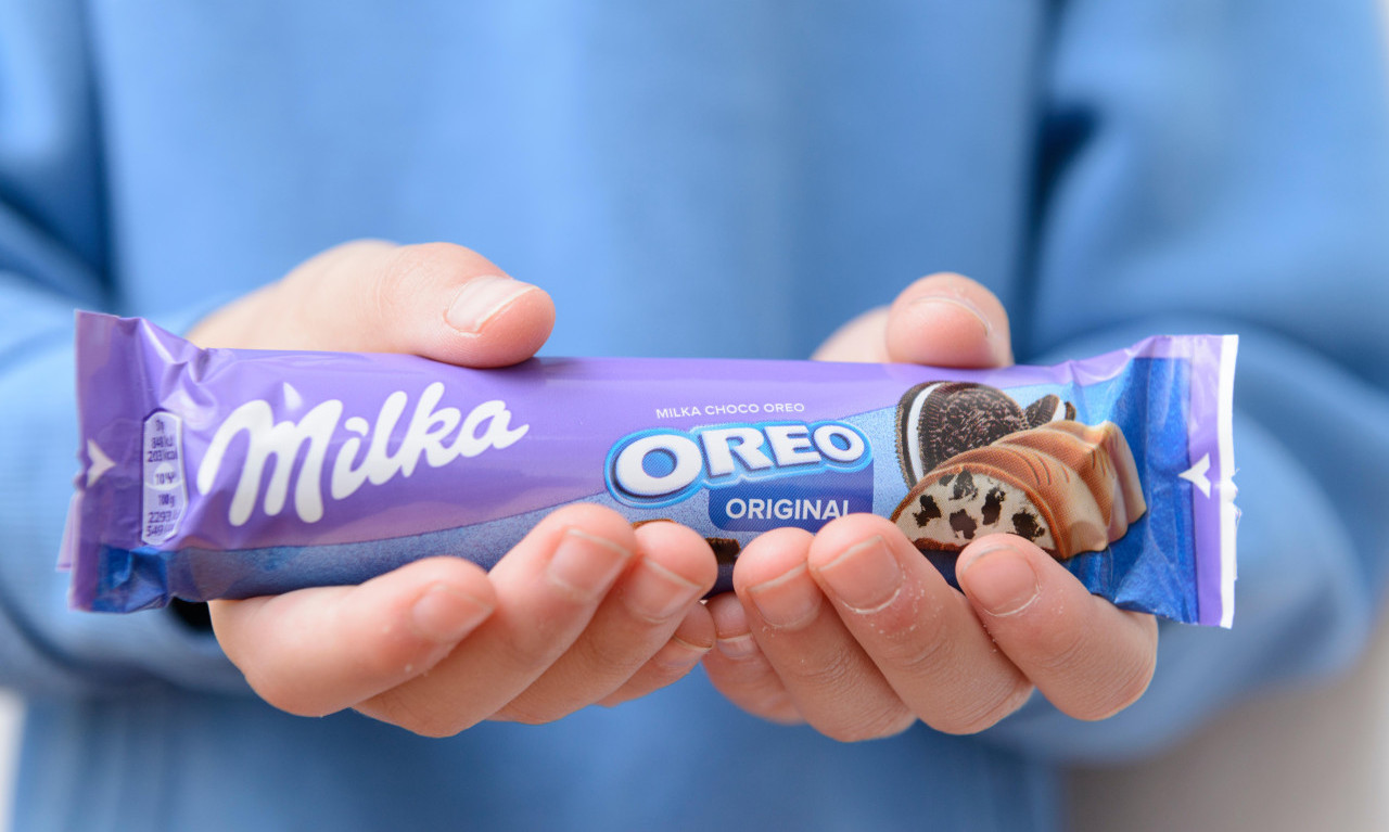 Hitno se POVLAČI jedna ČOKOLADICA u Makedoniji! U njoj pronađena PLASTIKA