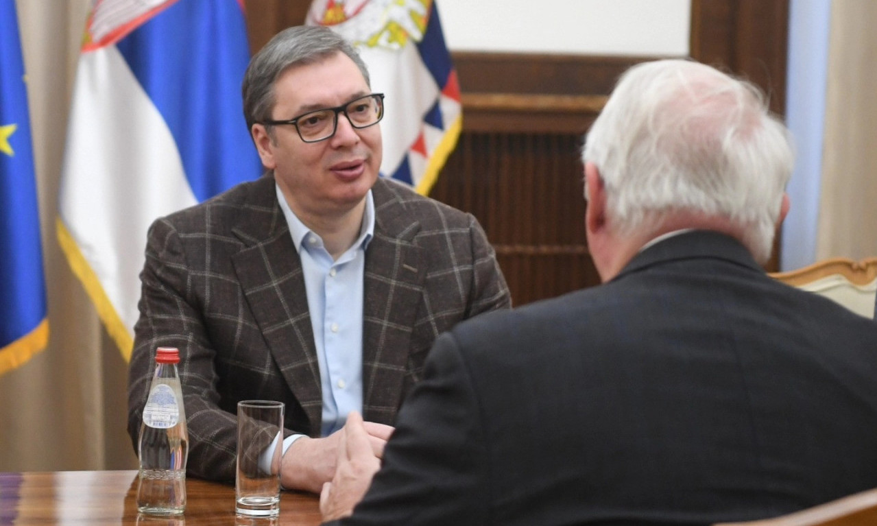 Vučić na sastanku sa Hilom: Predsednik razgovarao o POLOŽAJU SRBA na KiM