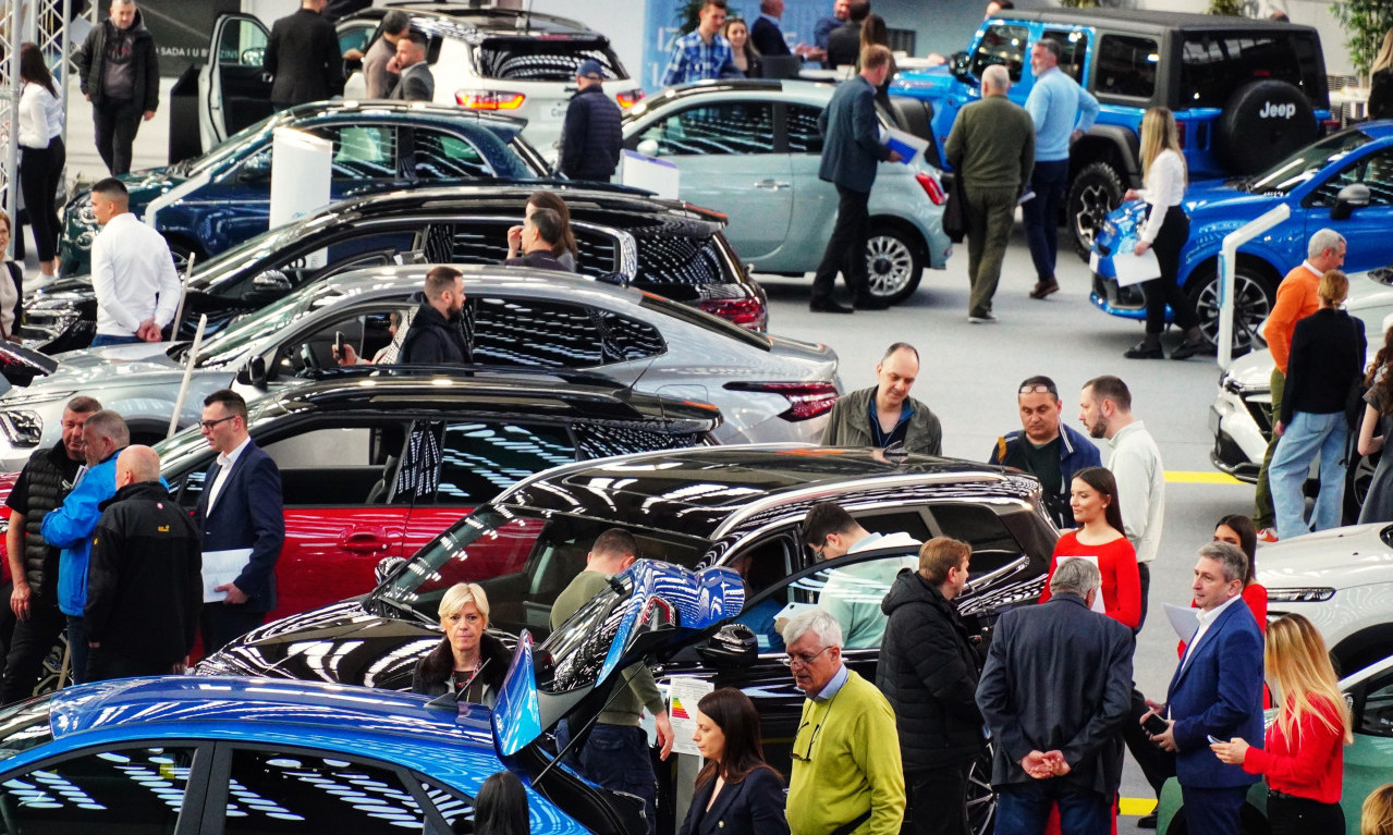 ŠTA SRBI NAJVIŠE VOLE DA VOZE: Detaljni podaci o prodaji na tržištu automobila u Srbiji, jedan model je neprikosnoven