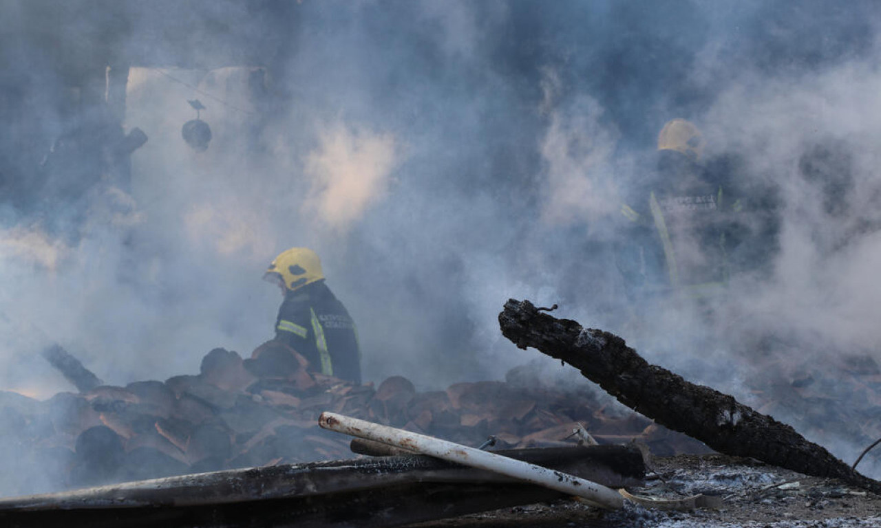 NEZAPAMĆENA TRAGEDIJA U NOVOM PAZARU! : ČOVEK izgoreo u PLAMENU, dok je PALIO KOROV na svom imanju