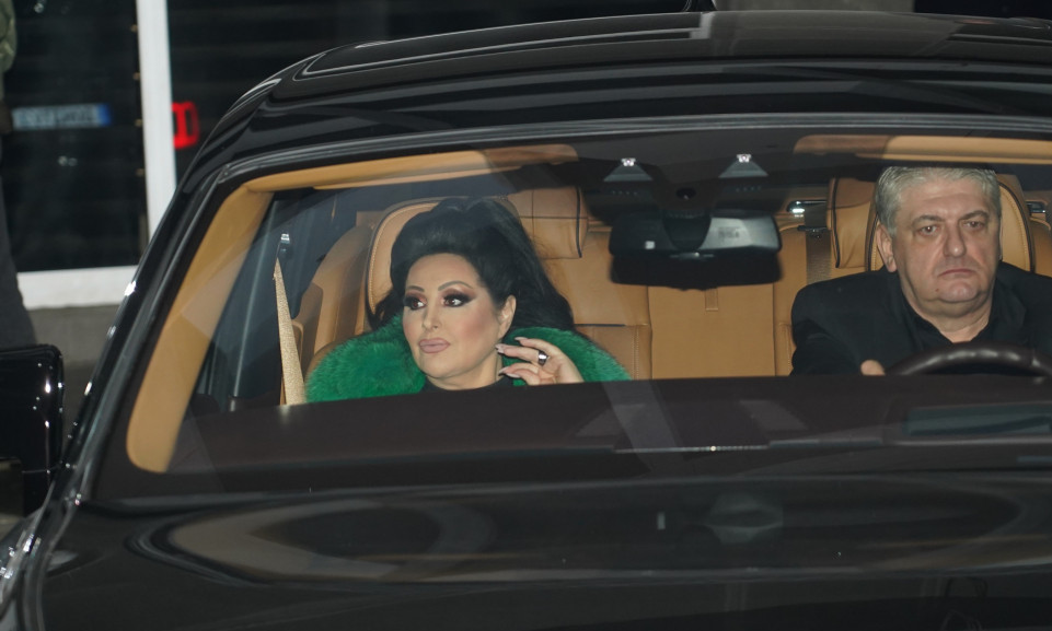 Zbog čega je DRAGANA MIRKOVIĆ podnela zahtev za RAZVOD? Suprug TONI preselio se i živi sa 15 godina mlađom ŽENOM