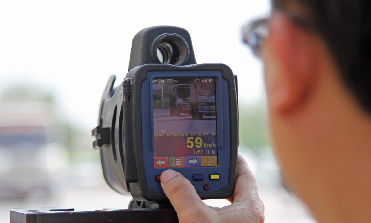 EVO KADA POČINJE POJAČANA KONTROLA SAOBRAĆAJA Stigao novi radar, protiv ovoga bahati vozači nemaju šanse!