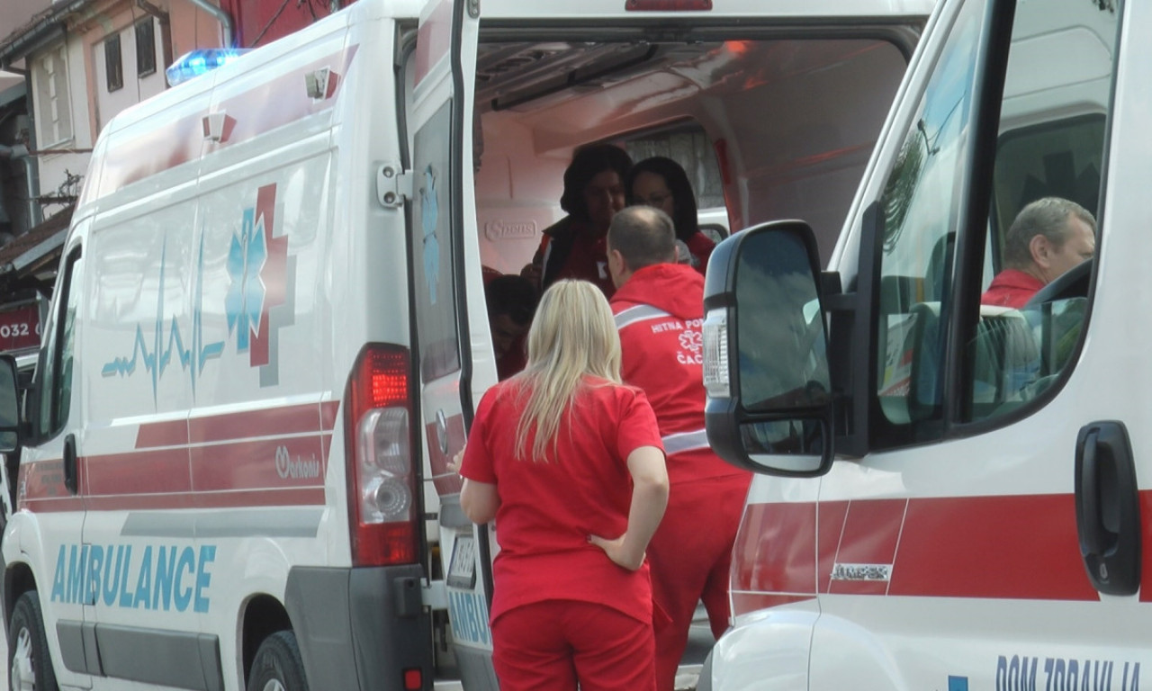 Dačić stigao na mesto nesreće: Evakuisano 9 osoba iz SUDARENIH VOZOVA