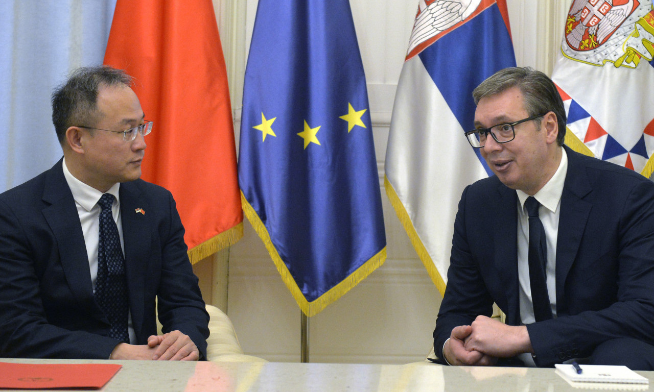 Vučić sa ambasadorom Kine o TEŠKIM TRENUCIMA za Srbiju: "Tražio sam podršku u BORBI ZA ISTINU"