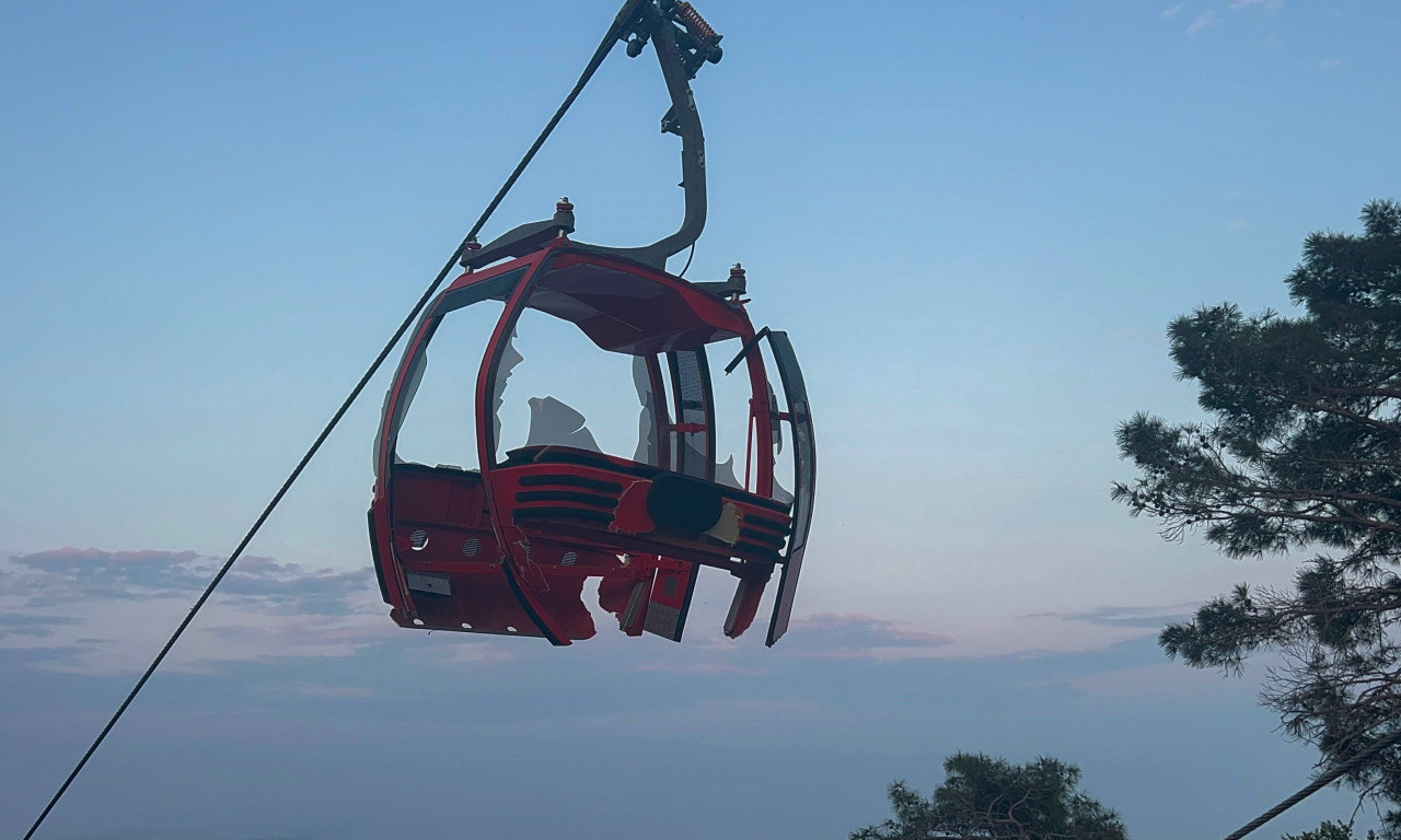 DRAMA U RUSIJI! Pukla žičara, ljudi visili u vazduhu - ima povređenih, Hitna na licu mesta (VIDEO)