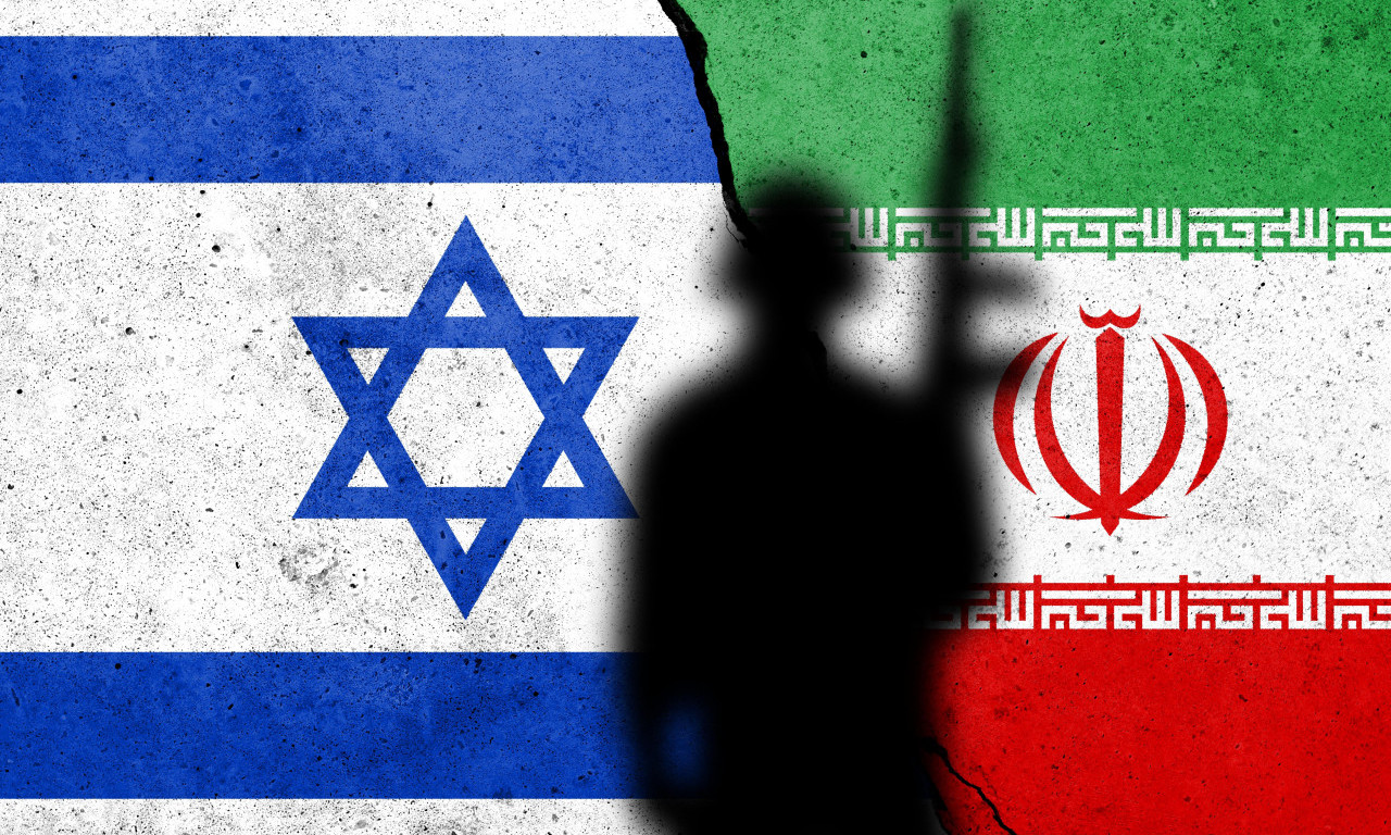 PRVI SNIMCI NAPADA IZRAELA NA IRAN! Nebo SVETLI, eksplozije ODJEKUJU, narod u PANICI