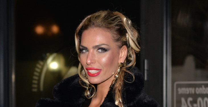 SEKSI PROFESORKA U HRVATSKOJ DALA OGLAS: Drži časove iz 7 predmeta i leči alkoholičare - Cena po satu je posebno sporna