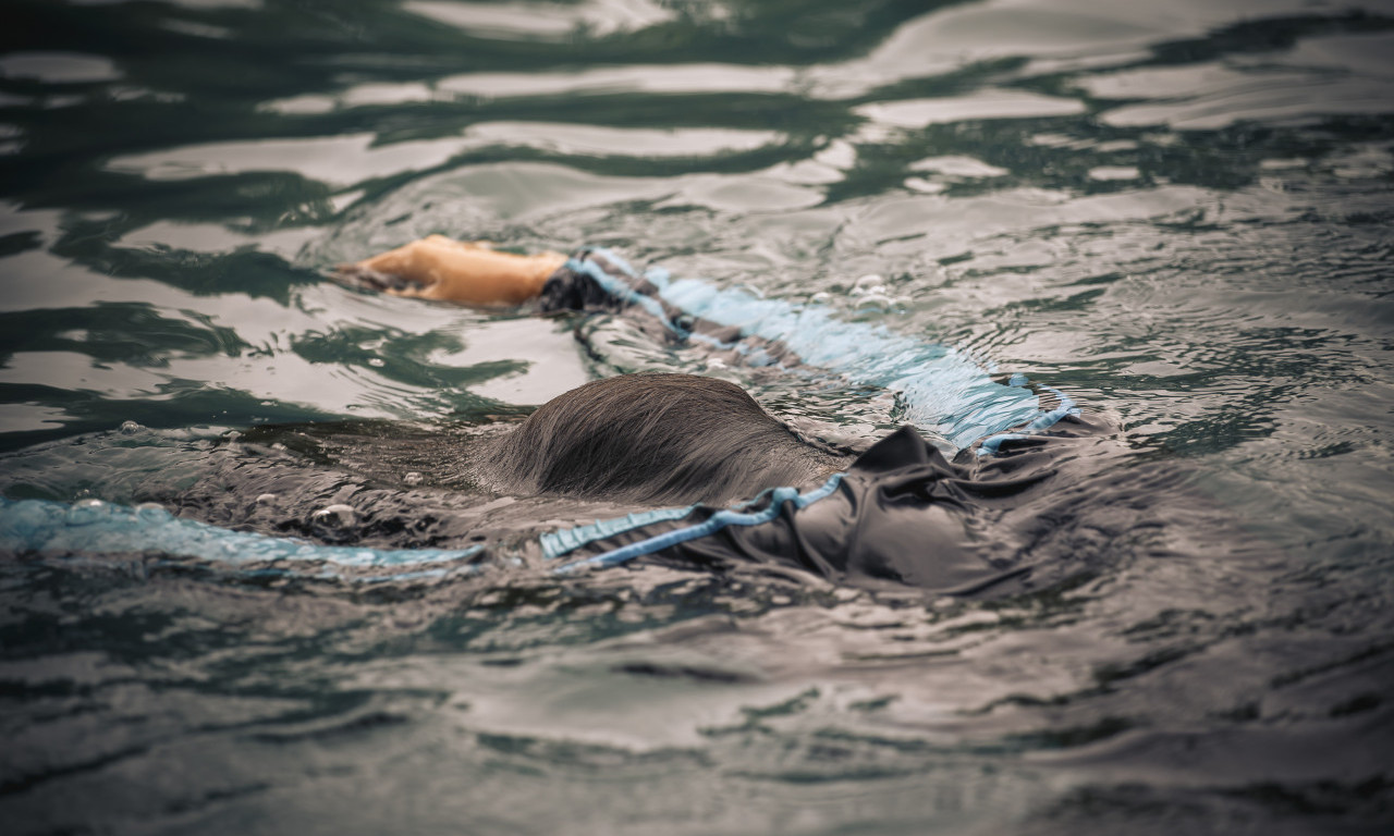 ISPLIVALO TELO KOD BEOGRADA NA VODI! Hitna pomoć NA LICU MESTA! (FOTO)
