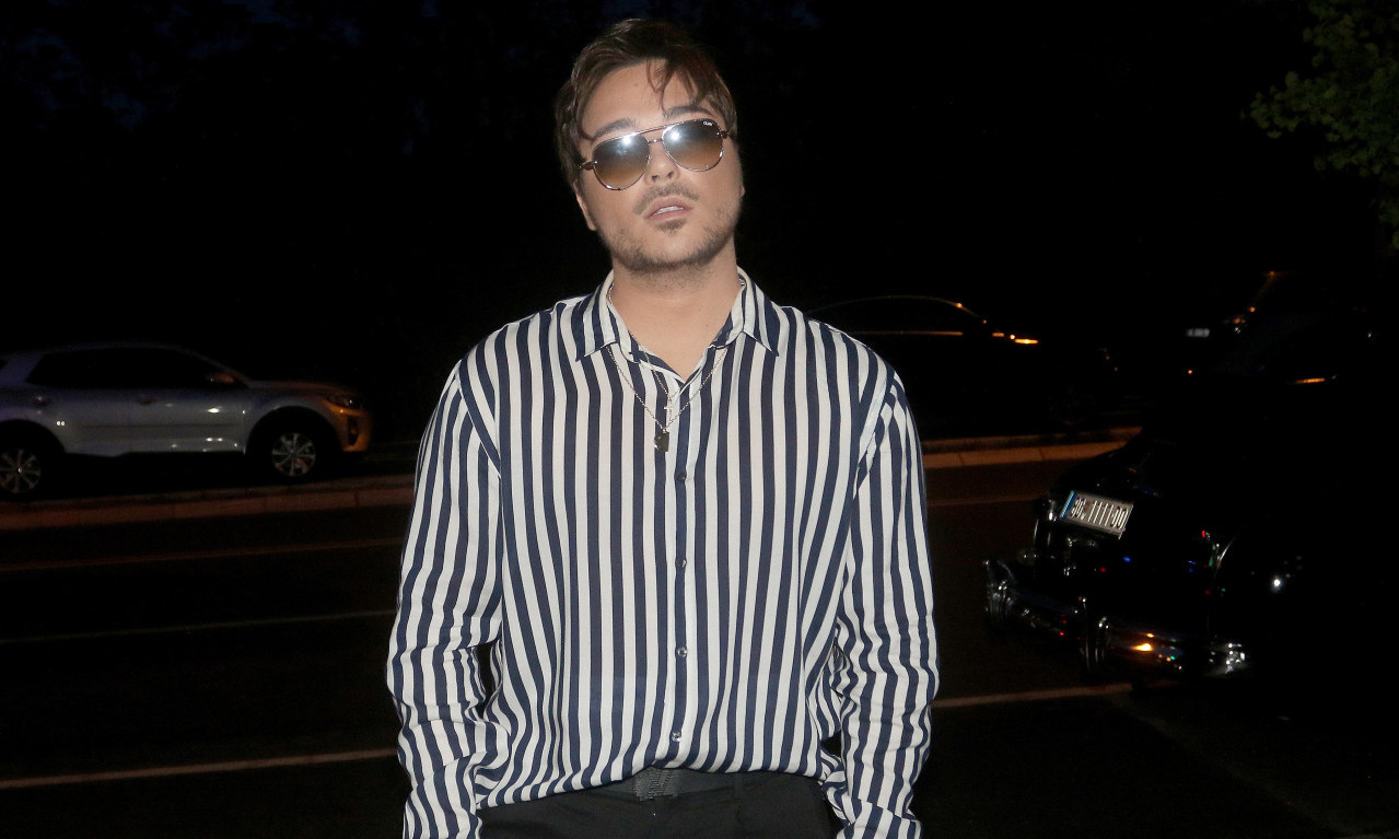 MILAN STANKOVIĆ SE POJAVIO POSLE DUŽE PAUZE  Više ga niko ne bi prepoznao, evo kako danas izgleda! (FOTO)