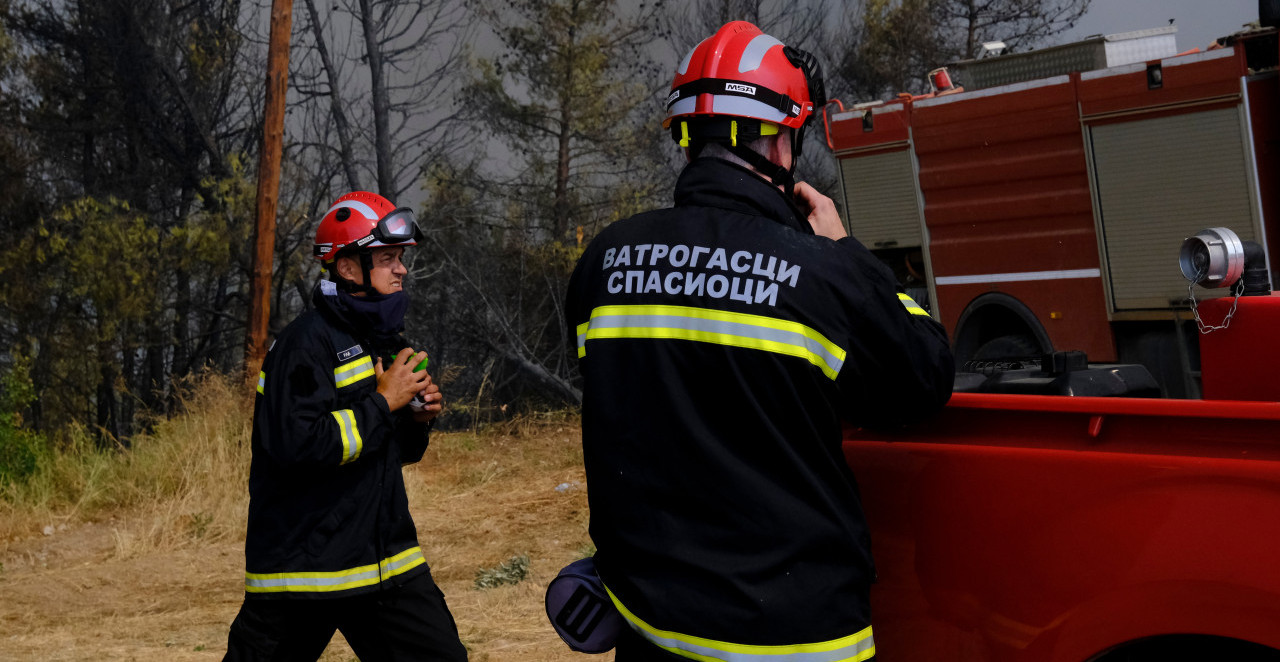 Drama kod Ade Ciganlije! Izbio POŽAR usred noći, VATRA progutala JEDAN SPLAV