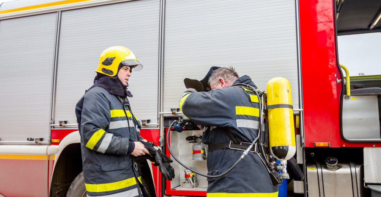 BUKNUO POŽAR U UŽIČKOJ FABRICI KAFE! Zaposleni odmah evakuisani