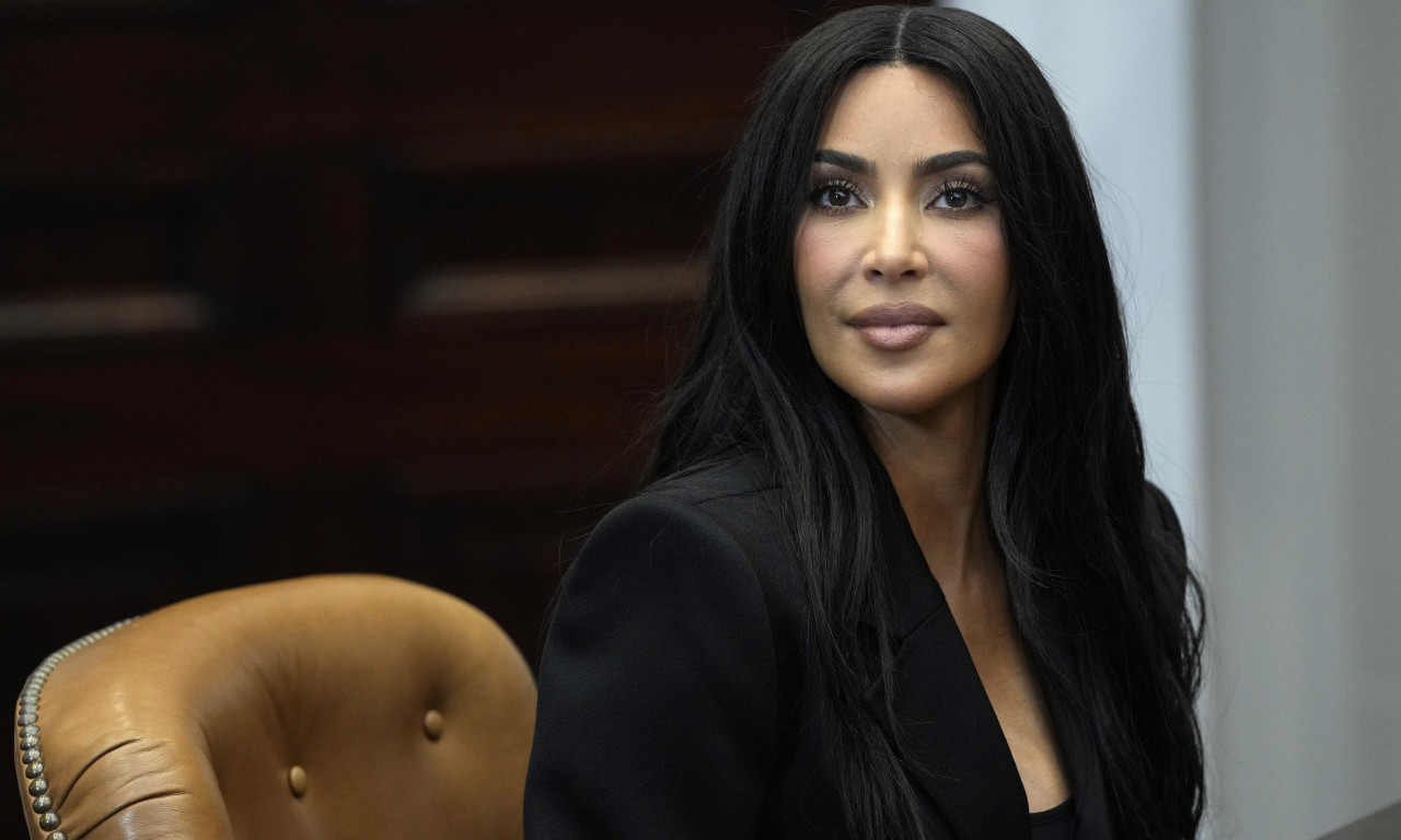 OTKRIVENA DIJAGNOZA, PORODICA U STRAHU: Kim Kardašijan hitno hospitalizovana!