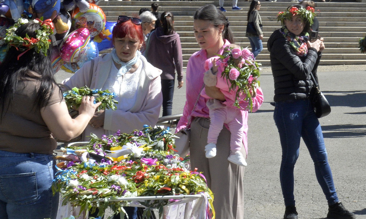 U SUBOTU JE VRBICA Praznik dečje radosti, venčića od vrbe i zvončića koji najavljuju život