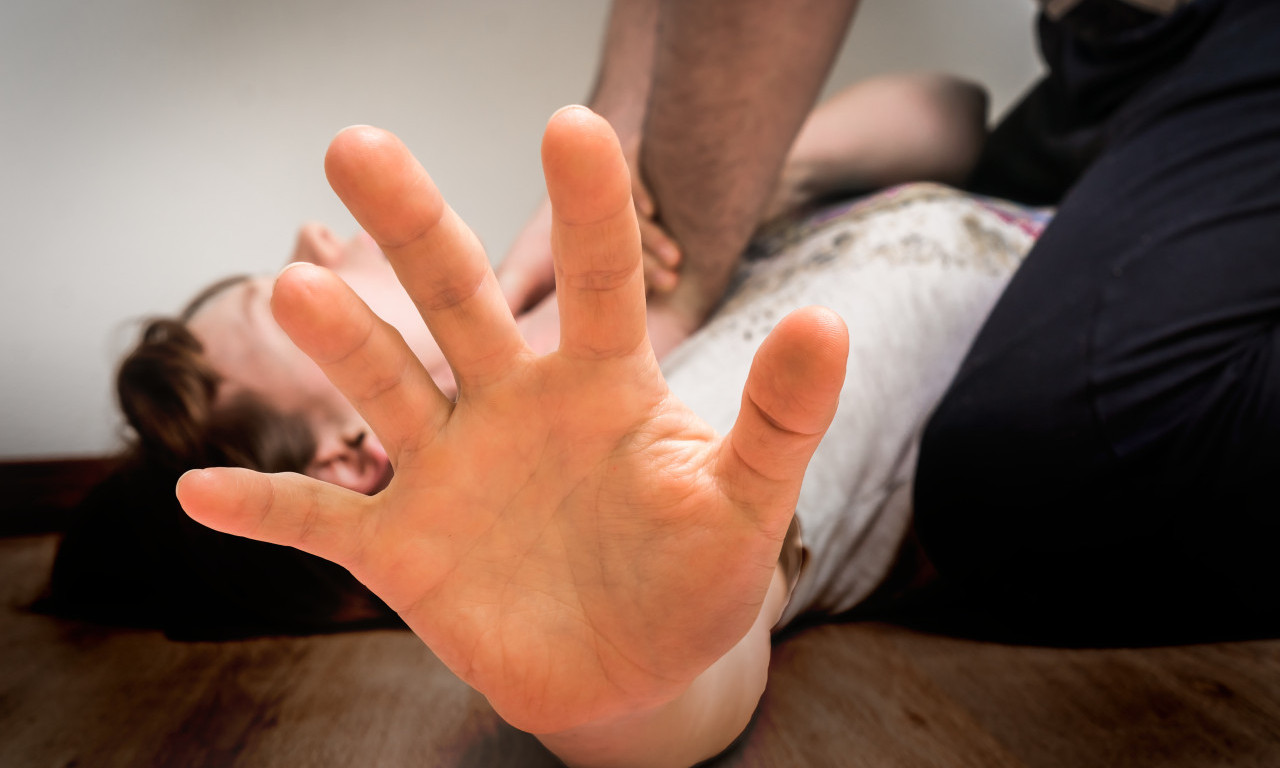 DROGIRAN PREBIO BIVŠU, A TEK DA VIDITE ŠTA JE URADIO POLICAJCU... Drama na Voždovcu - dvoje ostalo krvavo
