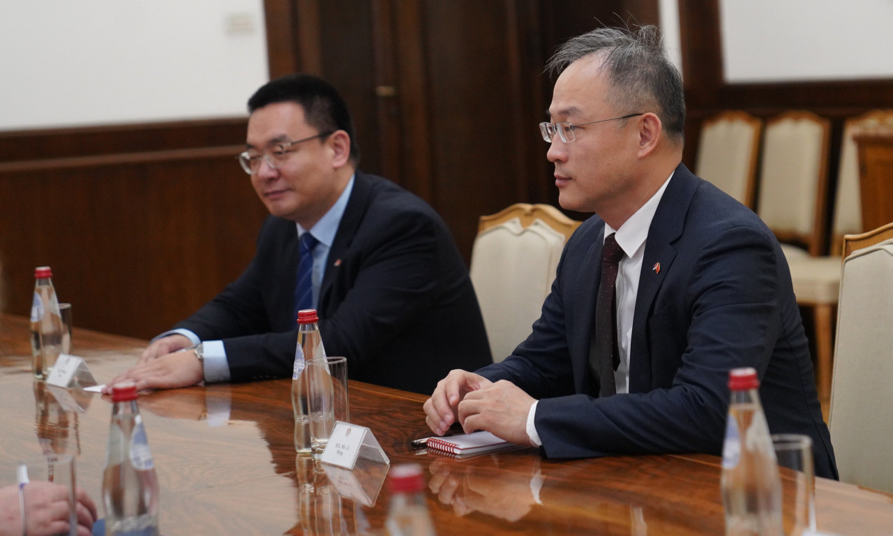 PRIVREDNO-DRŽAVNA DELEGACIJA KINE BORAVI U SRBIJI Sutra poslovni forum i bilateralni susreti u PKS