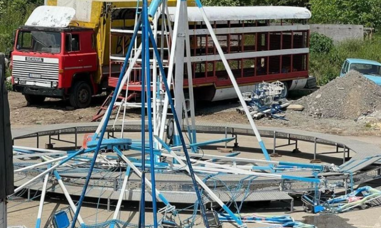 DA LI SE SEĆATE KADA JE NA VAŠARU U KURŠUMLIJI POVREĐENO 13 DECE? Evo ko je oslobođen u slučaju "ringišpil" (FOTO)