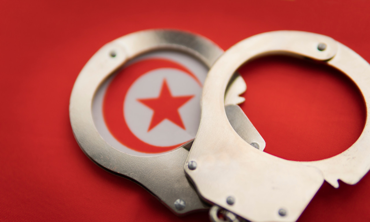 DRAMA U TUNISU! Uhapšena poznata advokatica zbog JEDNE IZJAVE, ovog čoveka NIJE SMELA da kritikuje