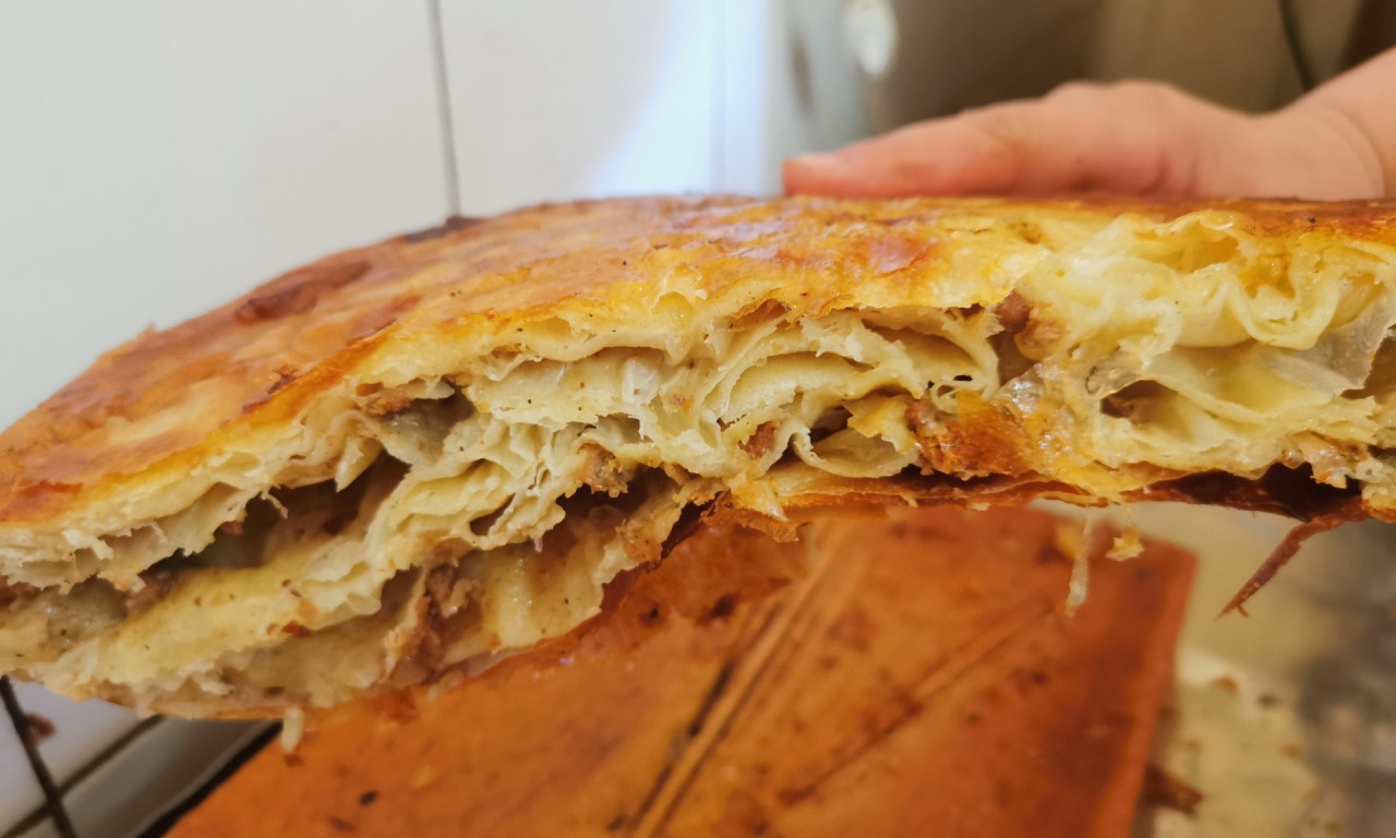 Srbima uskoro neće imati ko da MESI BUREK! Pekar iz Čačka u smeni napravi 100 TEPSIJA, a MLADI čim upralju ruke BEŽE