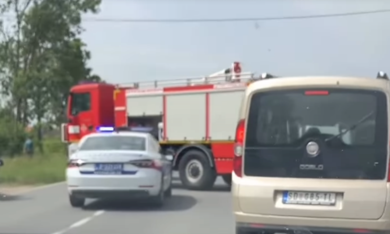 Otkriveno kako je došlo do sudara AUTOBUSA i KAMIONA kod OBRENOVCA! Vozaču nije bilo spasa (VIDEO)