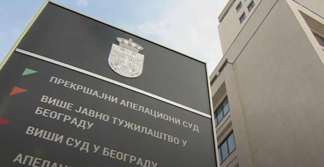 ADVOKAT U 17 OBJAVA POZIVAO NA NASILNU PROMENU USTAVNOG UREĐENJA Evo šta kažu iz tužilaštva i šta je sve pisao