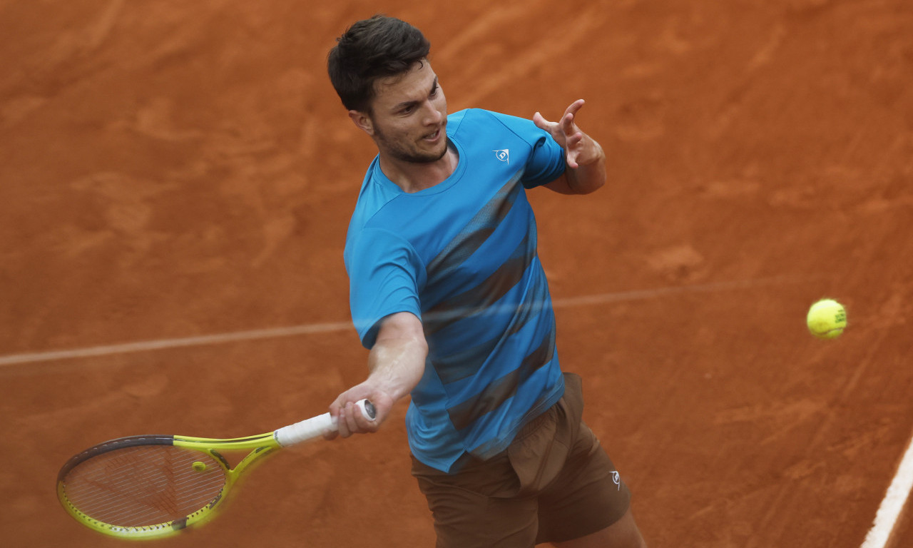 KECMANOVIĆ ZAUSTAVLJEN Argentinac lako izašao na kraj sa Srbinom