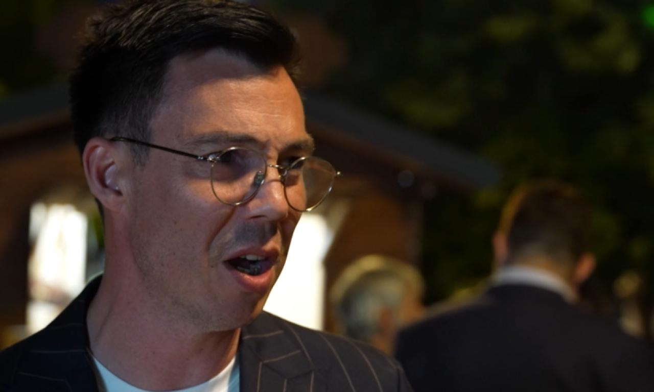 "SVAŠTA SAM DOBIJAO, ALI NIJE ZA JAVNOST!" Željko Vasić  progovorio o poklonima obožavateljki (VIDEO)