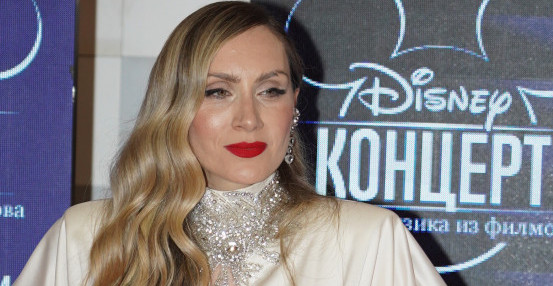 JELENA GAVRILOVIĆ NA PREMIJERI „ROBIN HUD“ U LONDONU Pogledajte vi tu haljinu (VIDEO)