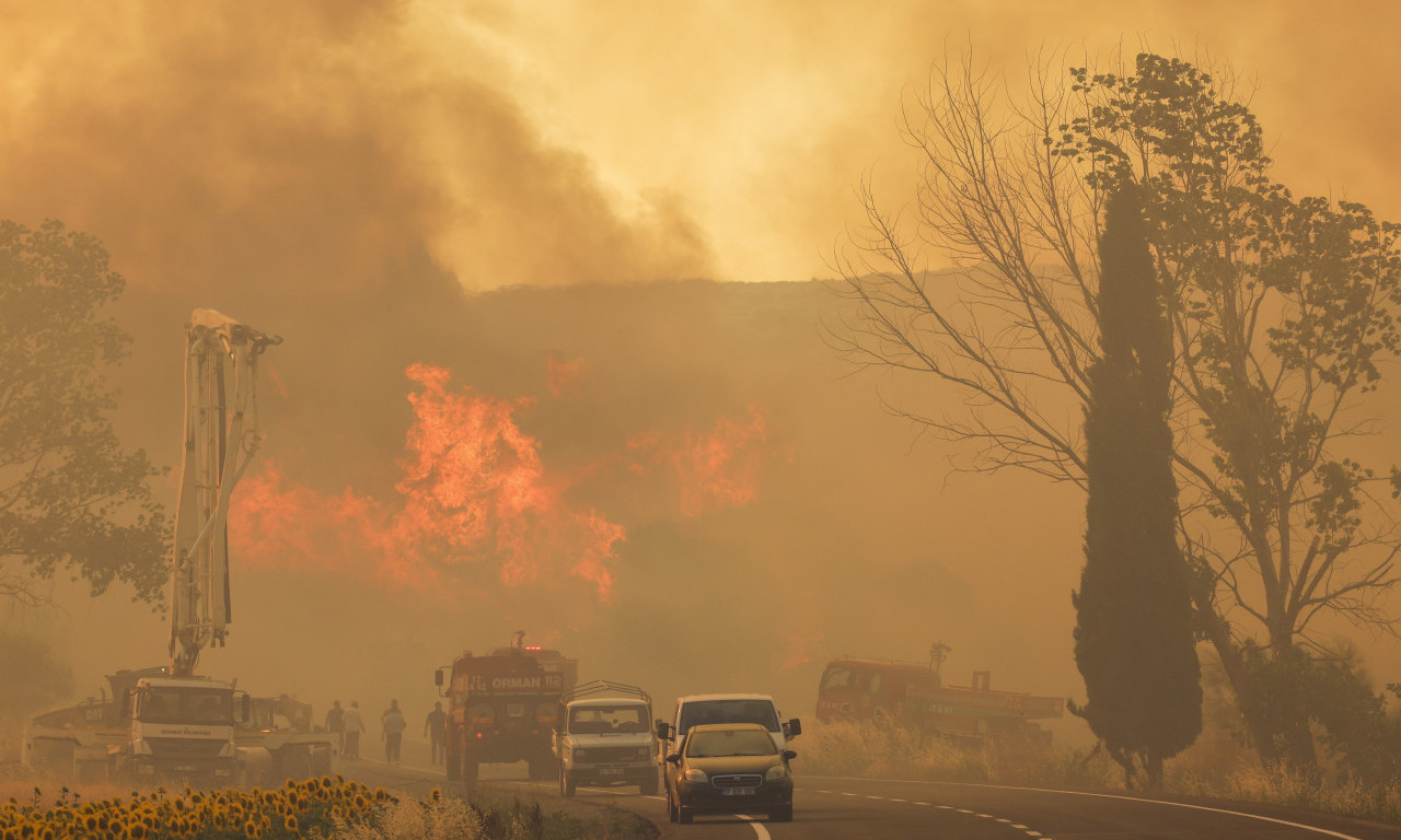 UŽAS U TURSKOJ: Tri okruga gori – plamen guta sve pred sobom!