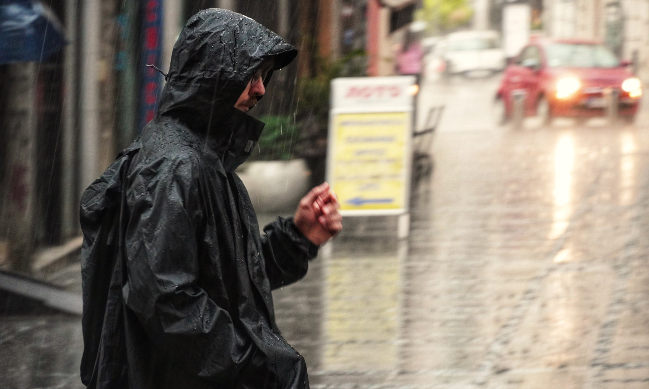 U VOJVODINI PLJUŠTI KIŠA! NEVREME IZ HRVATSKE STIGLO U SRBIJU Evo koja mesta su sledeća na udaru