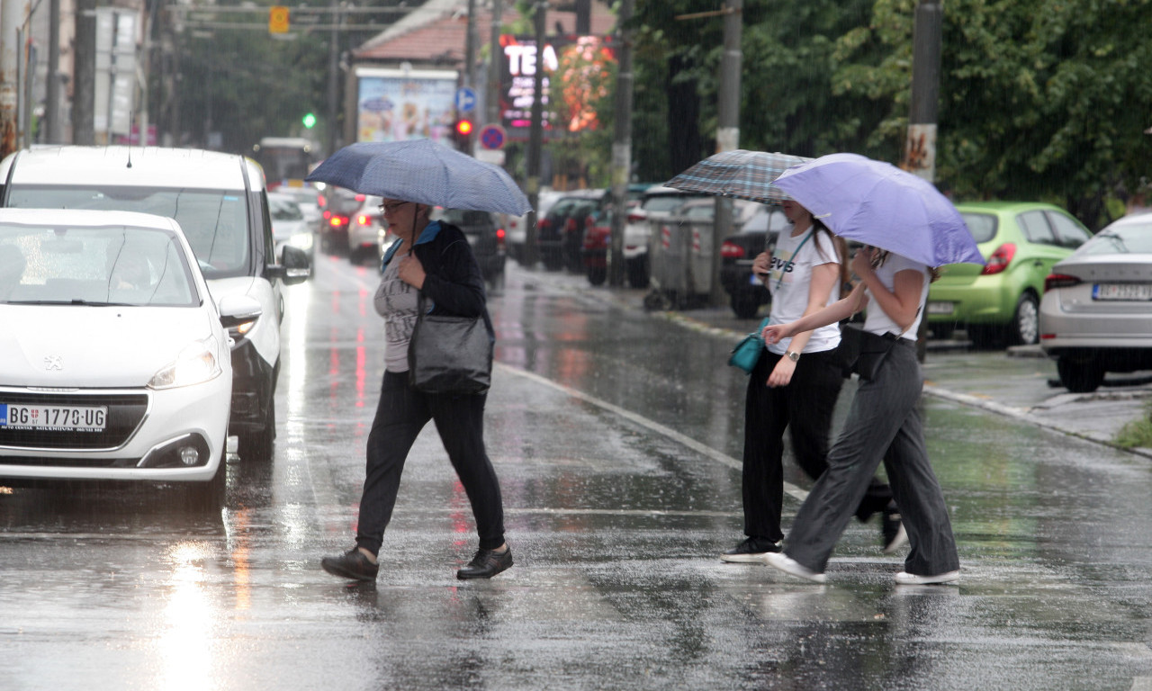 DO KADA ĆE PLJUŠTATI ŠIROM SRBIJE? Kiša se sručila na Beograd - a evo šta nam vreme sprema popodne