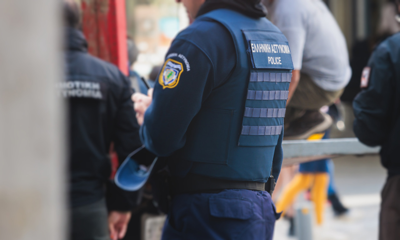 U GRČKOJ NAĐENA TELA BRAČNOG PARA Žena upucana u grudi, muškarac u glavu!