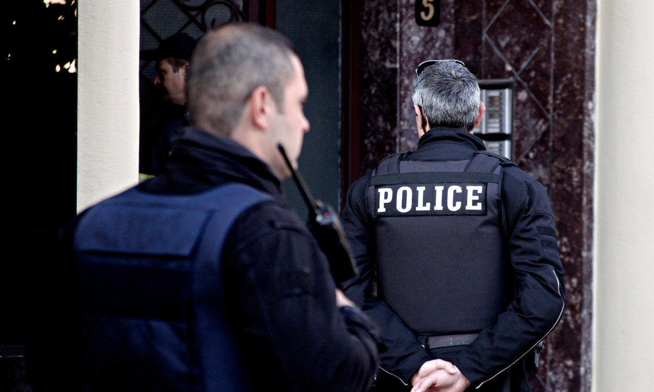 HOROR U SELU NA KRITU! Raste broj mrtvih, ispaljeno više hiljada metaka, meštani tvrde: "Osveta!" (FOTO+VIDEO)